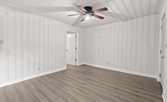 Photo - 405 12th Ave S