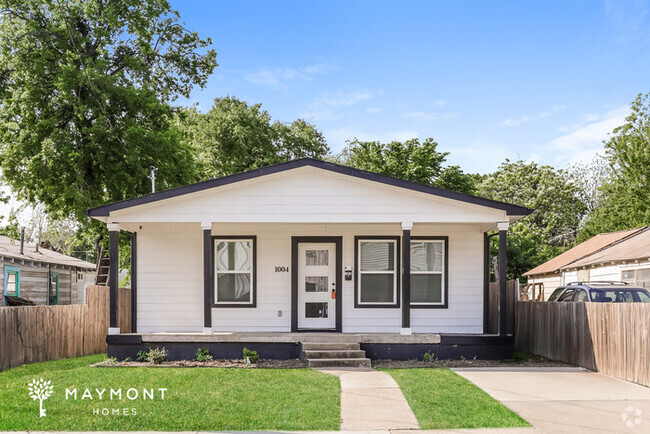 Building Photo - Stylish 3-Bedroom in Dallas, TX Rental