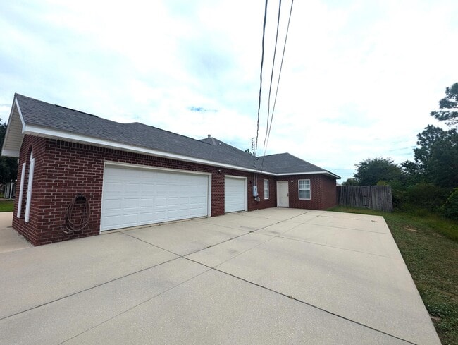 Photo - 1920 Morella St