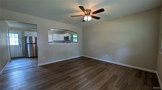 Photo - 809 Jacobs Ln