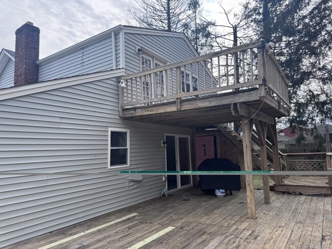 Photo - 35 Hallock Rd