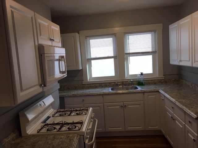 Building Photo - 64 Endicott St Unit 2nd FL Rt
