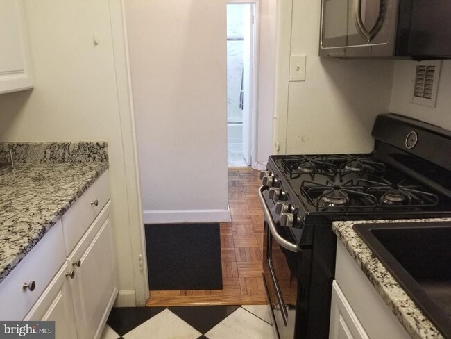 Photo - 1121 Arlington Blvd Unit 328