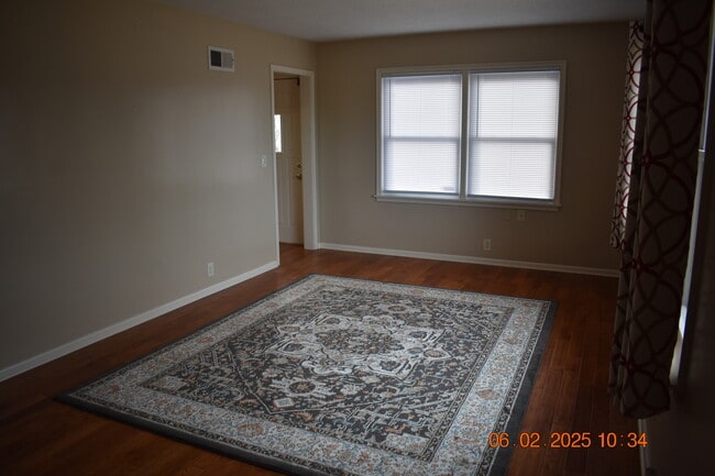 Photo - 711 S 68th Ave