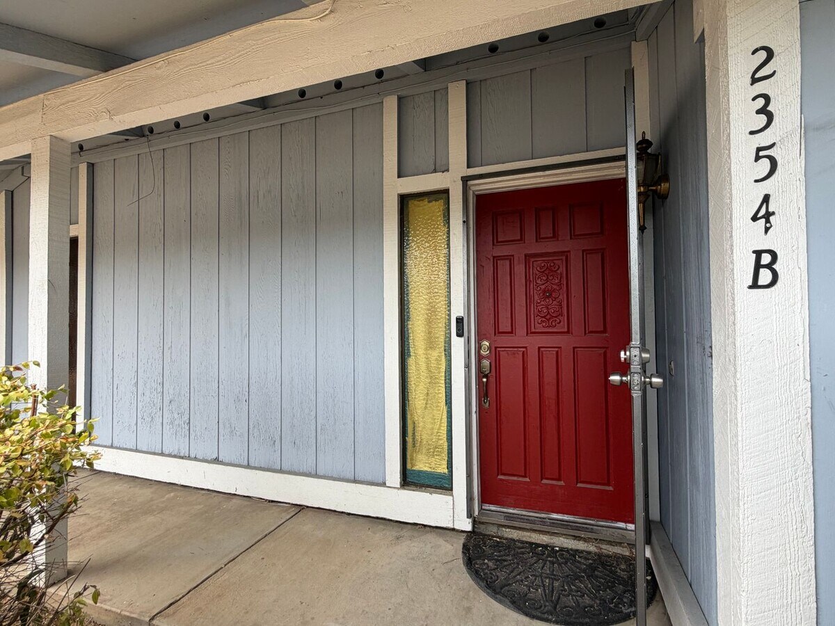 Photo - 2354 Villanova Cir Unit B