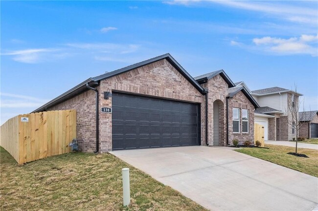 Photo - 138 S Maroon Ave