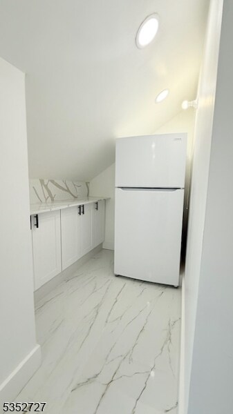 Photo - 589 Eder Ave