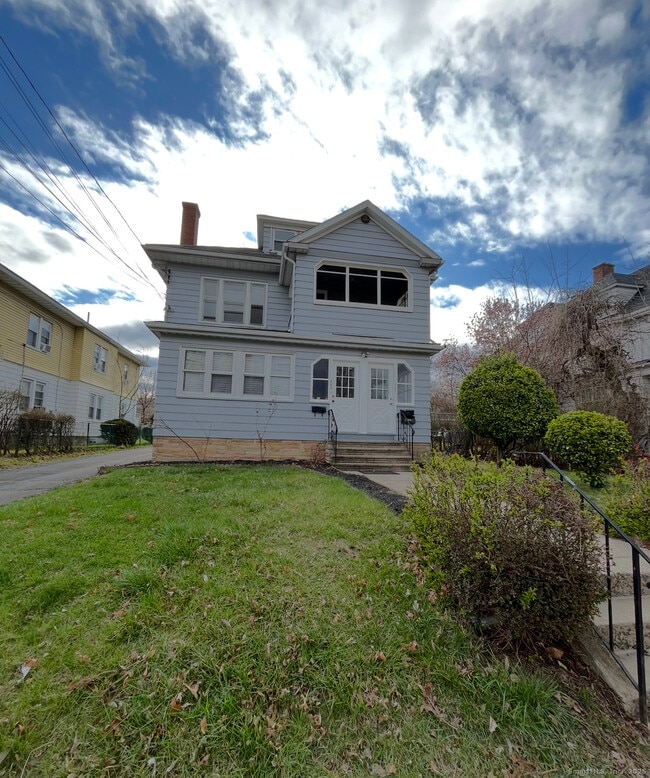 Building Photo - 267 Grandview Terrace