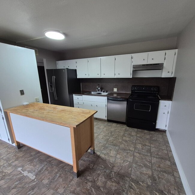 Photo - Carmichael 3 bedroom, $2195/month.