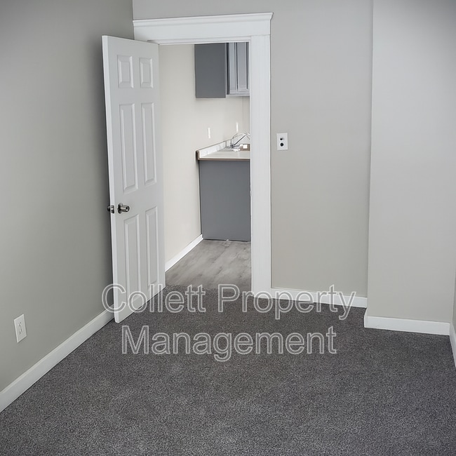 Photo - 1924 E 123rd St