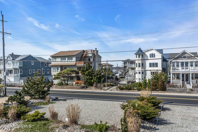 492 Ocean Ave
