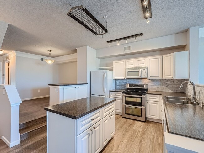 Photo - Charming Townhome with Mountain Views and an Ideal Location Between Denver and Boulder