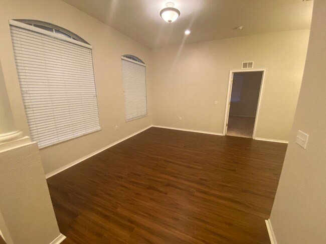 Photo - 4 Bedroom 2 Bath home in Winter Haven for RENT!