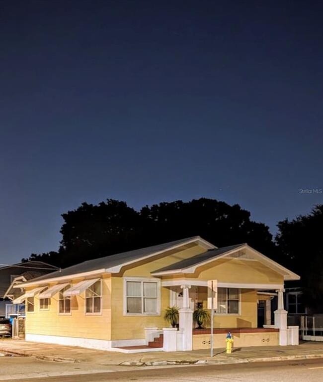 Building Photo - 1520 E 21st Ave