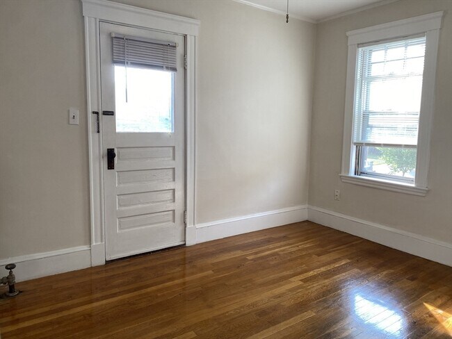Photo - 22 Colonial Ave Unit 22