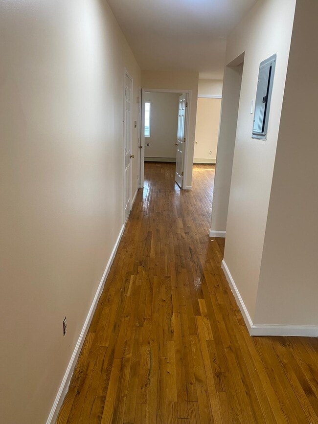 Building Photo - 1529 Parker St Unit 1