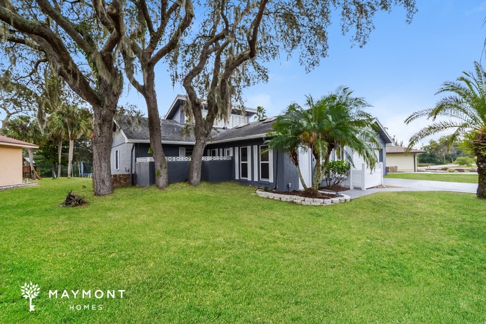 Photo - 11 Maple Run