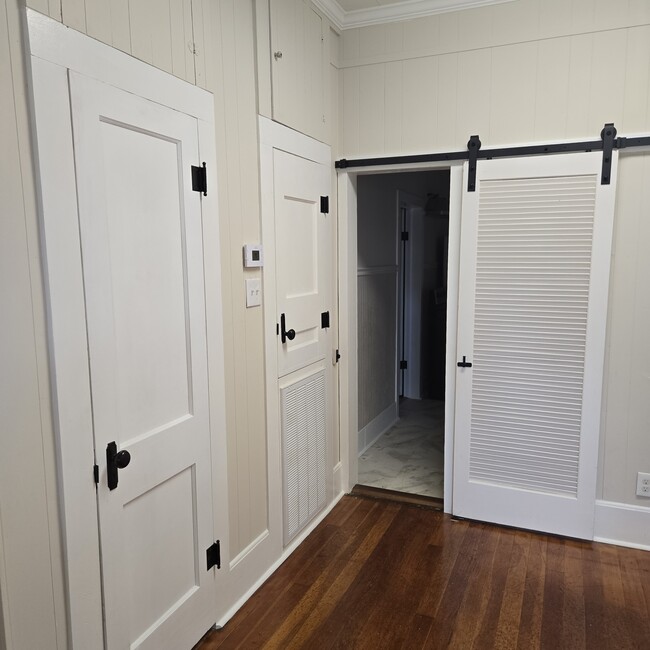 Photo - 206 Roosevelt St