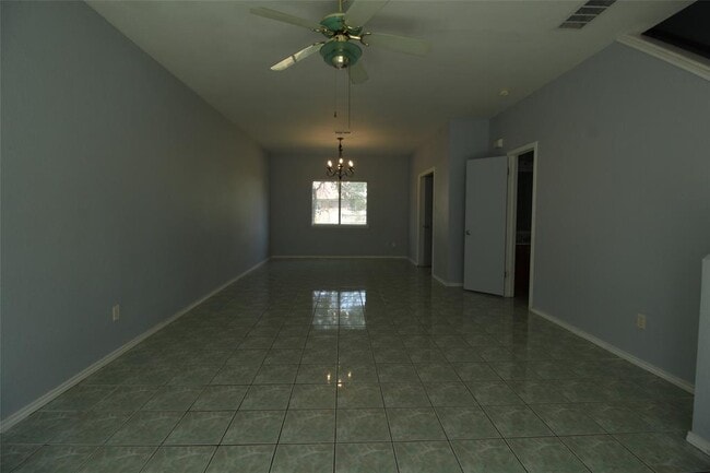 Photo - 12302 Uttimer Ln