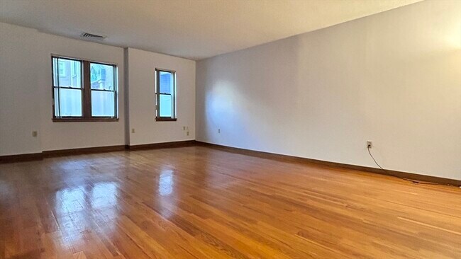 Photo - 28 Parkman St Unit 2