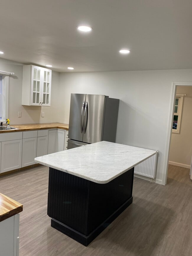 Photo - 406 4th St Unit 406B