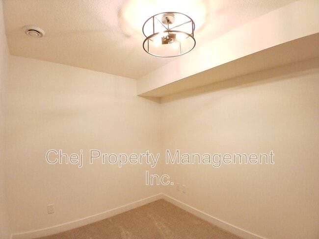 Photo - 5098 River’s Edge Wy NW Unité Lower