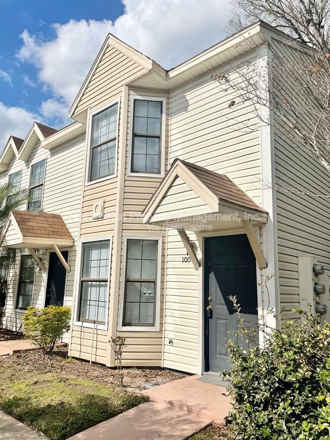 Building Photo - 2302 S Maki Rd Unit Apt 100