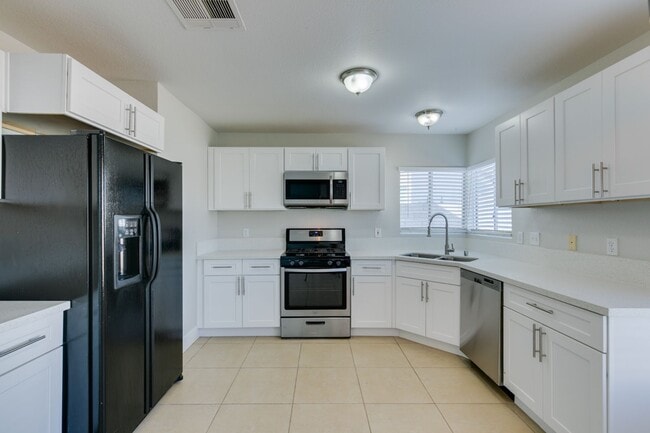 Photo - 4 BEDROOM, UPDATED SINGLE STORY HOME, NO HOA