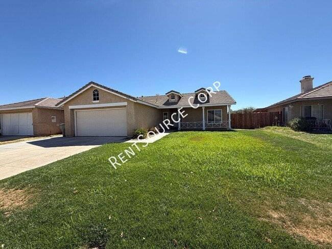 Building Photo - 2240 Westpark Dr