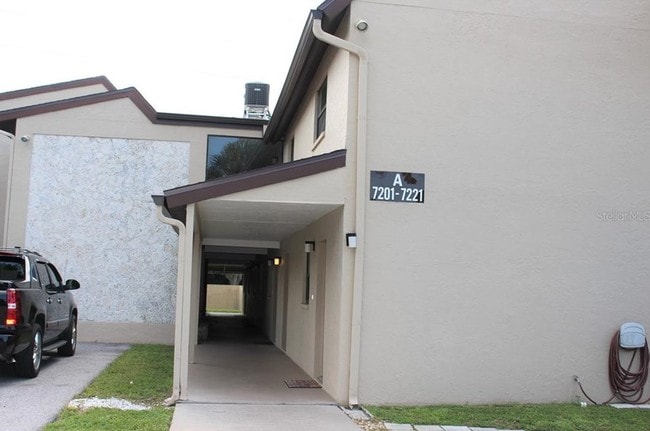 Photo - 7209 Cloister Dr Unit 102