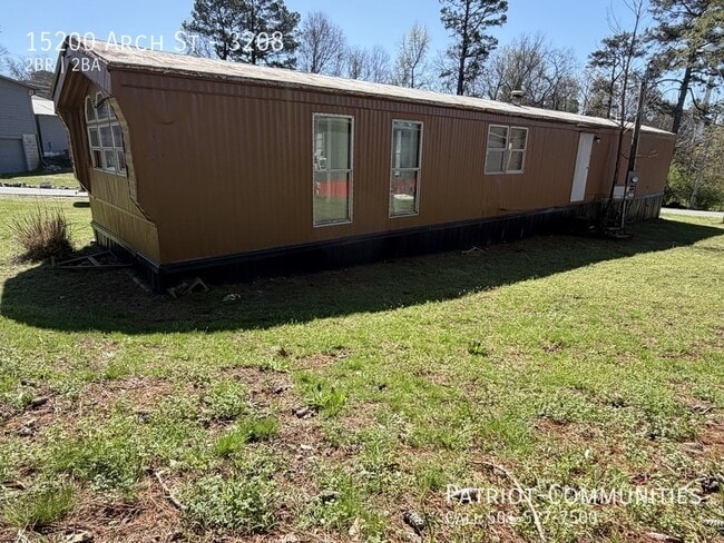 Photo - 15200 Arch St Pike