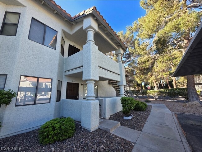 Building Photo - 2724 Otter Creek Ct Unit 101