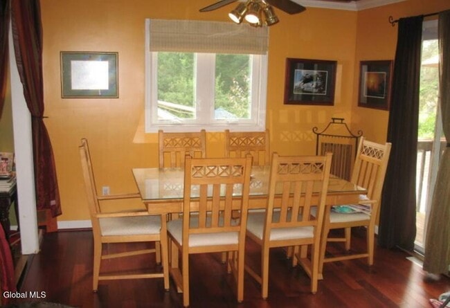 Photo - 18 Vanderbilt Ave