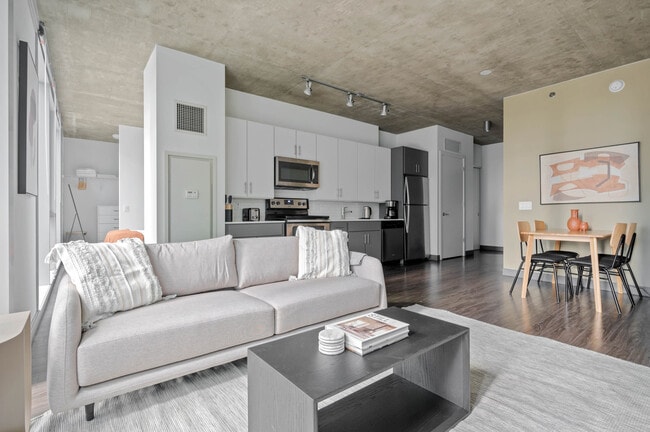 Photo - 215 W Lake St Unit FL7-ID1331