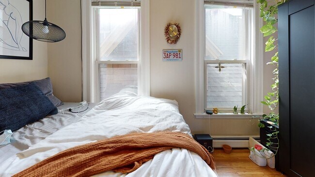 Photo - 27 Falcon St Unit 3