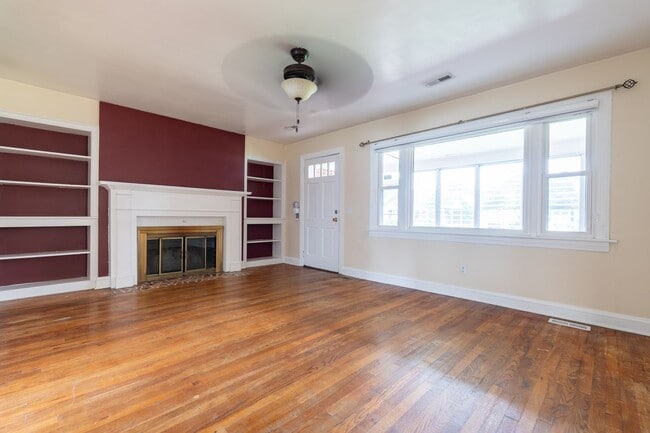 Photo - MOVE IN READY 3 Bedroom in Chesapeake!