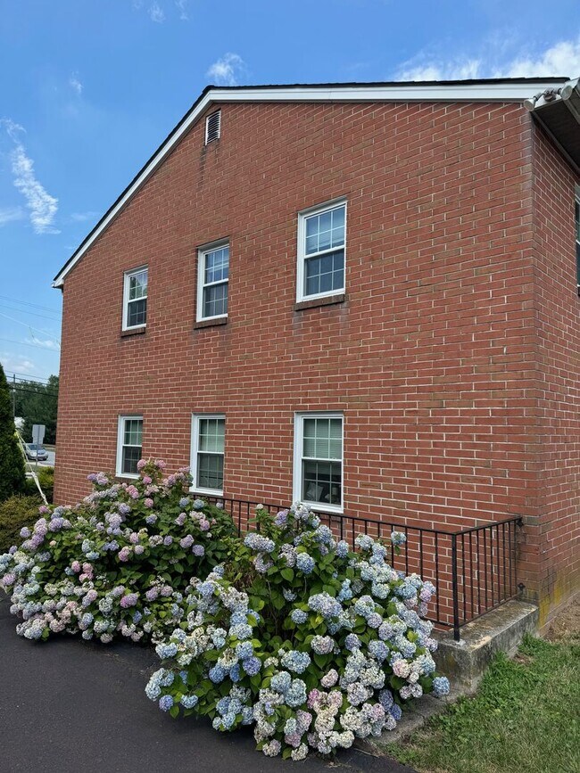 Photo - Souderton 2 bedroom second floor apartment...