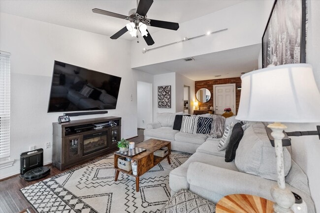 Photo - 1201 Bering Dr Condo Unit 28