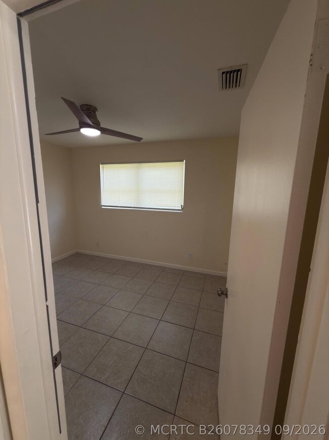 307 Northlake Dr