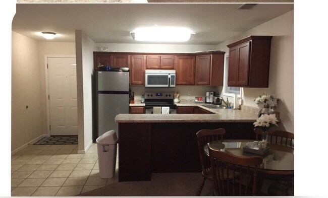 Photo - 1104 N Elm St Unit #C