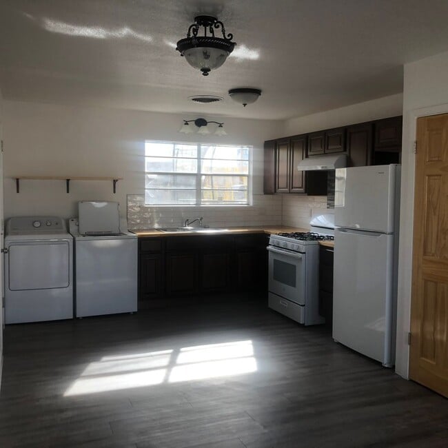 Photo - Remodeled 2 bedroom/1bathroom duplex