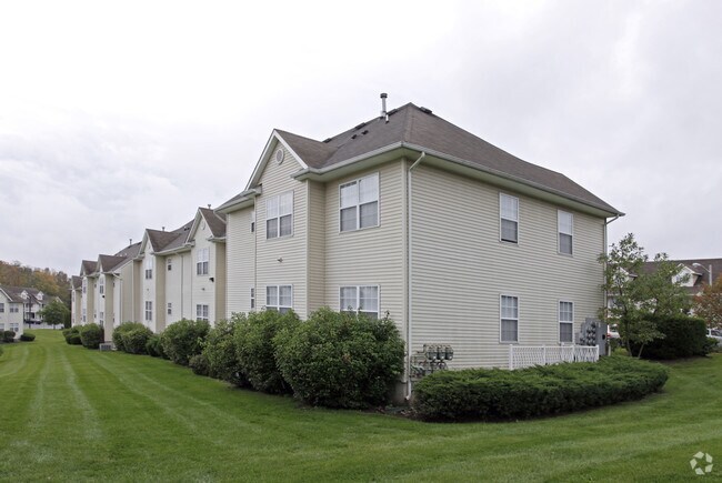 Photo - Green Hill Court Apartments