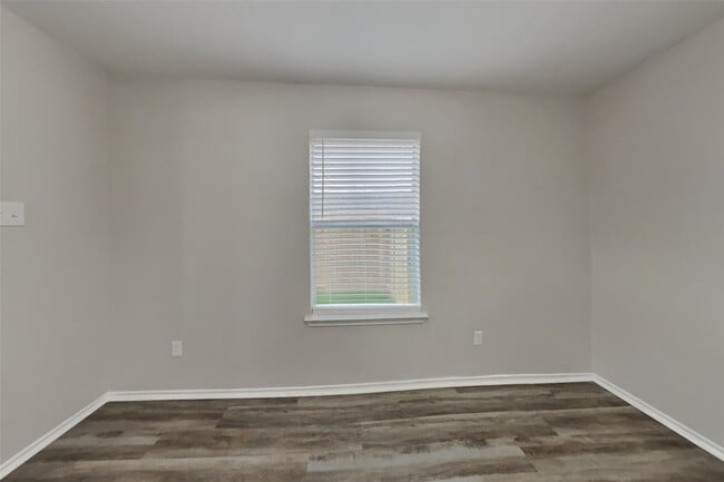 Photo - 4102 Sand Ripple Ln