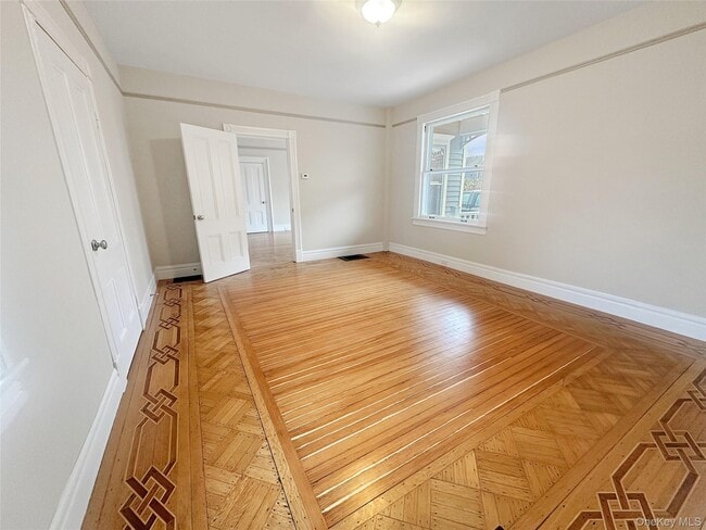 Photo - 611 Main St Unidad B