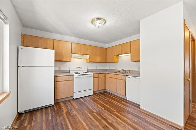 Photo - 1898 Springfield Lake Blvd Unit 207