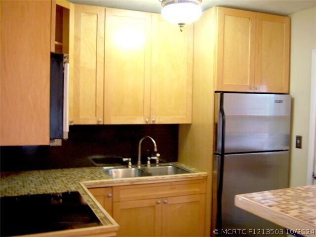 Building Photo - 1600 NE 114th St Unit 211
