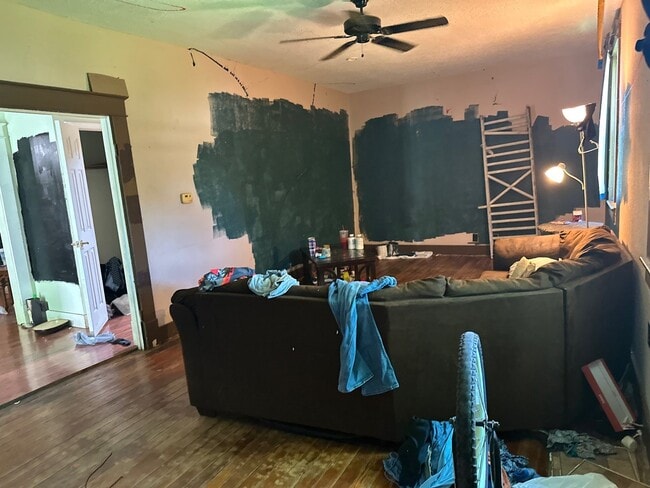 Photo - 805 S Hickory St