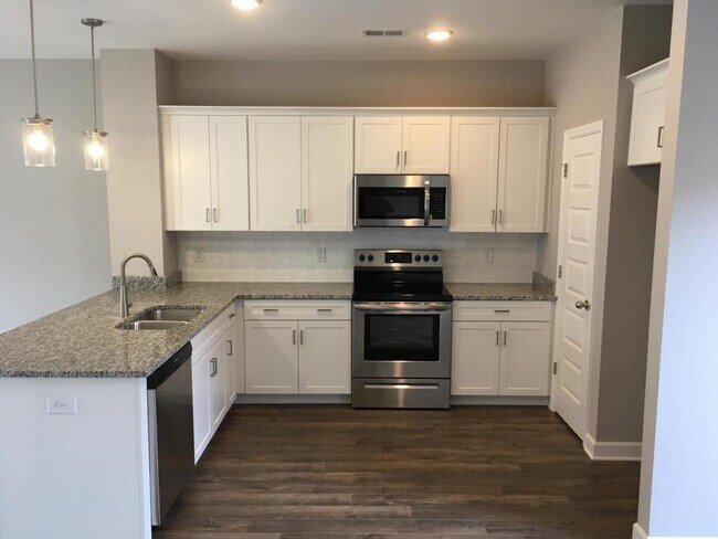 Photo - 244 Mansfield Dr