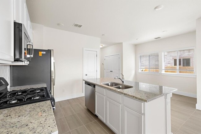 Photo - 138 Yearling Wy