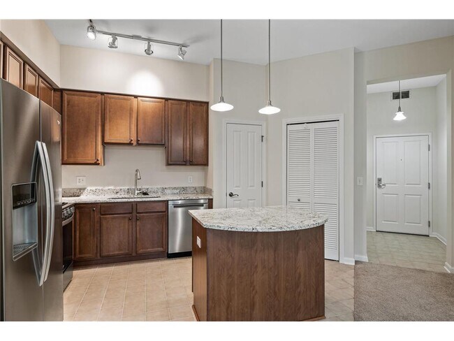 Photo - 500 500 E Grant St Unidad 209